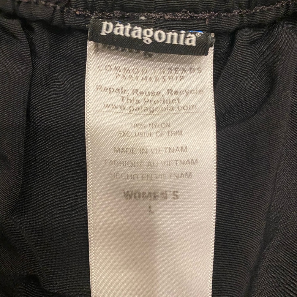 Patagonia Women's Black Athletic Shorts - Picture 3 of 3